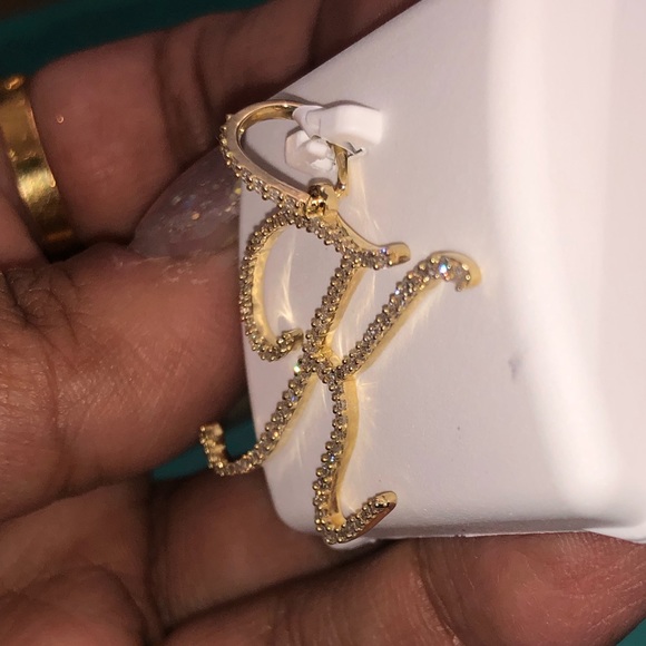 10k REAL GOLD REAL GENUINE DIAMOND K initial Pendant FREE APPRAISAL BLACK FRIDAY - Picture 9 of 15